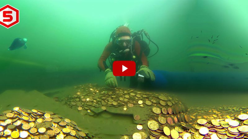 Immersed Wealth: Discovering the Treasures Treasures of Gold Coins Beneath the Rivers.